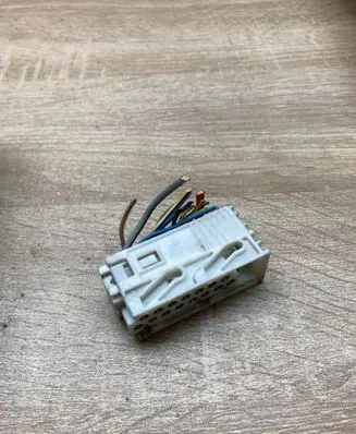 BMW 5 E34 Plug wire 1382587