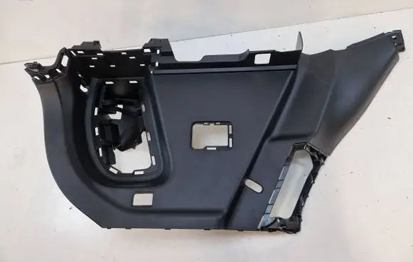 Trunk/boot side trim panel
