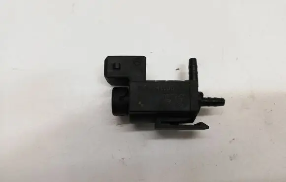 BMW X3 E83 Turbo solenoid valve 72234100 1742712
