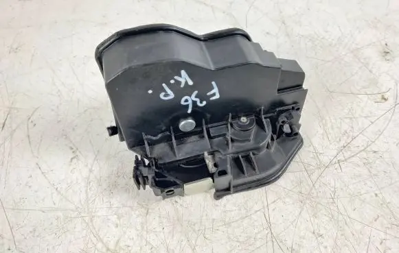 BMW 4 F36 Gran coupe Front door lock 7202145