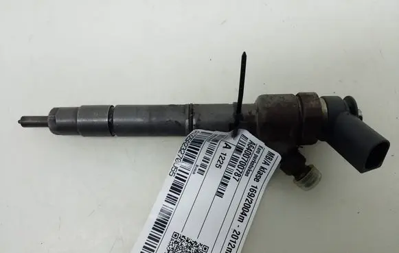 Mercedes-Benz A W169 Fuel injector A6400700787