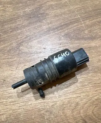 BMW 3 E90 E91 Windscreen/windshield washer pump 6934160