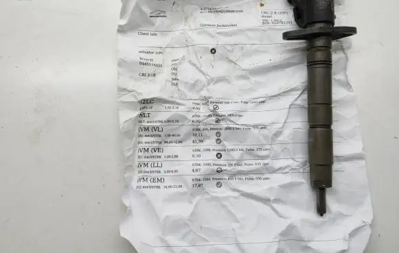 Land Rover Discovery 3 - LR3 Fuel injector 0445116051