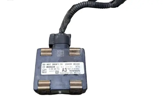 Nissan Qashqai Distronic sensor radar 284384EJ0C 0203300711