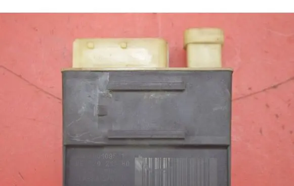 Citroen C5 Relay mounting block 9652021180
