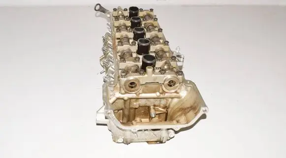 Engine head