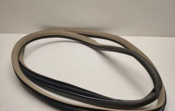 Mercedes-Benz ML W166 Rear door rubber seal (on body) A1666970151