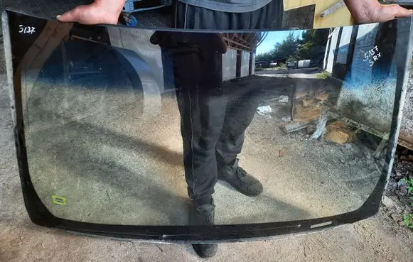 Cadillac SRX Front windscreen/windshield window 43R004560 E943R004560 E000214