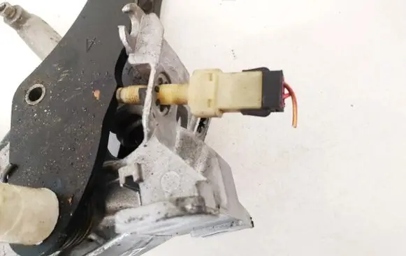 Audi A6 S6 C4 4A Brake pedal sensor switch 443945515