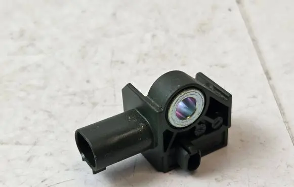Mercedes-Benz E W212 Airbag deployment crash/impact sensor A1729056000 5WK44192