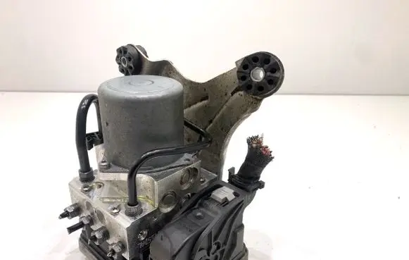 BMW 5 G30 G31 G38 ABS Pump 5A056C1