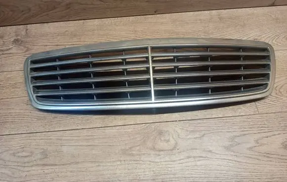 Mercedes-Benz E W211 Front grill A2038800183 777700001