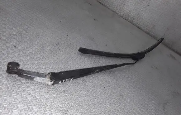 Toyota Avensis T250 Windshield/front glass wiper blade 6597