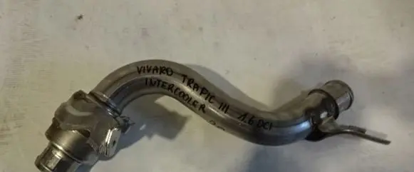 Renault Trafic III (X82) Intercooler hose/pipe