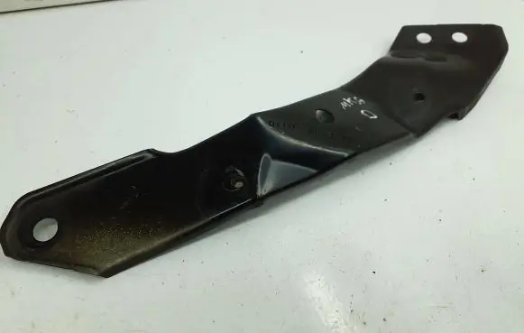 Radiator support slam panel bracket