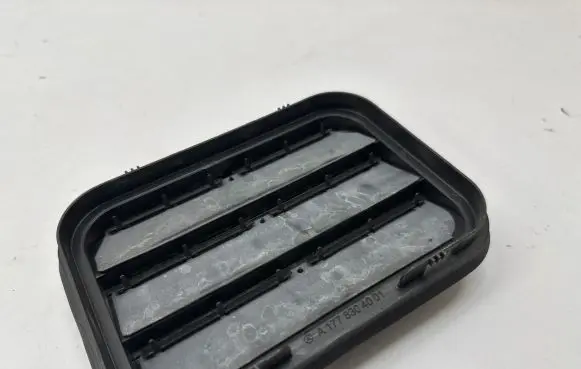 Mercedes-Benz CLA C118 X118 Quarter panel pressure vent A1778304001