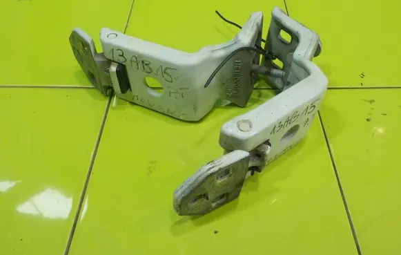 Opel Movano B Front door upper hinge 