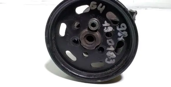 Volkswagen Golf IV Power steering pump 1J6422154B 26066369