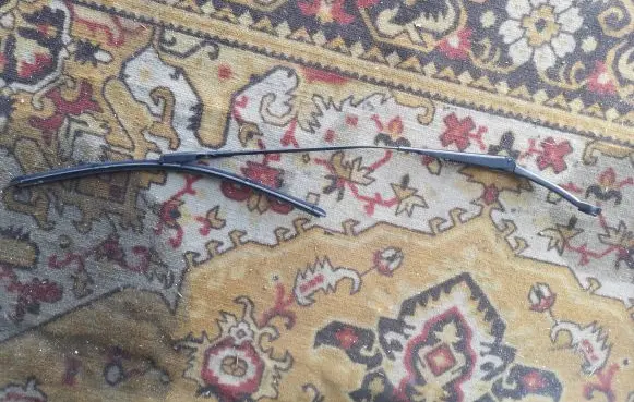 Porsche Macan (95B) Windshield/front glass wiper blade W000041786