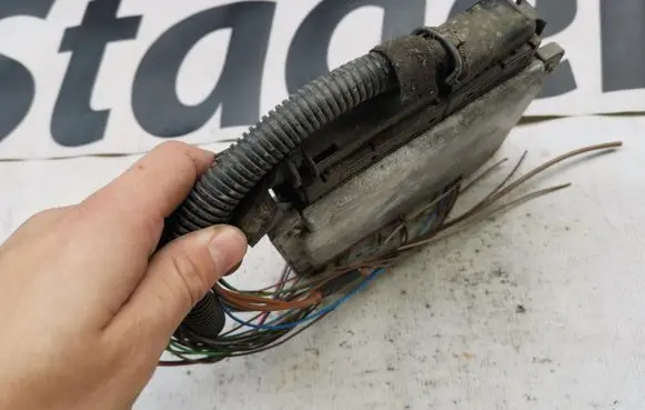 Opel Zafira A Engine control unit/module 09133269 0281010021
