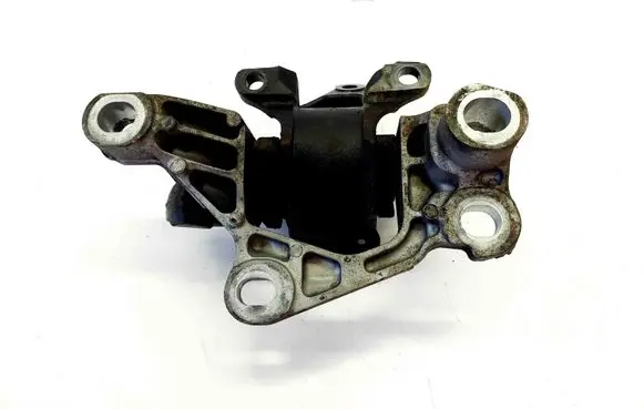 Mazda CX-5 Gearbox mount 