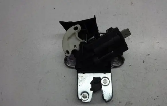 Audi A6 S6 C6 4F Tailgate/trunk/boot lock/catch/latch