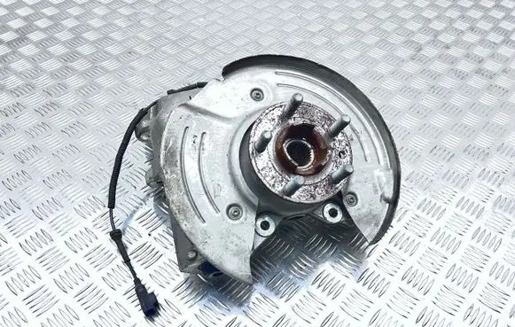 Jaguar E-Pace Rear wheel hub J9C35A969AA 200825 31121
