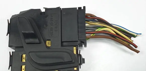 Mercedes-Benz E W212 Seat control switch A2048701958