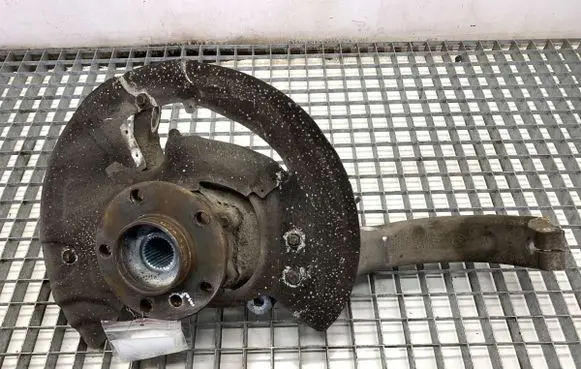 BMW X5 F15 Front wheel hub spindle knuckle