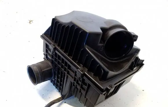 Renault Master III Air filter box 165008632R