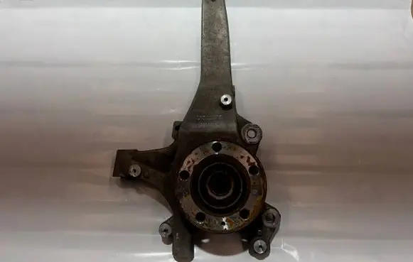 Volvo XC90 Front wheel hub 32298140
