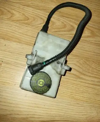 Citroen C4 I Picasso Brake fluid reservoir 03355815053