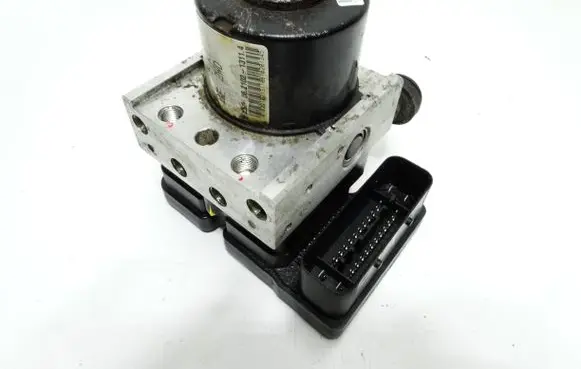 Suzuki Splash ABS Pump 06210213114