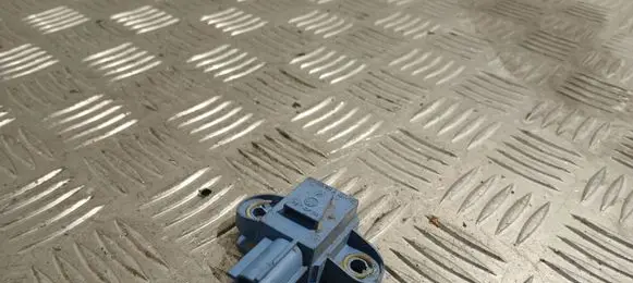 Volkswagen PASSAT B6 Airbag deployment crash/impact sensor 1K0955557A