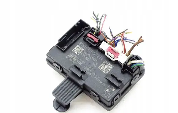 Audi A4 S4 B9 Door control unit/module 8W0959592H