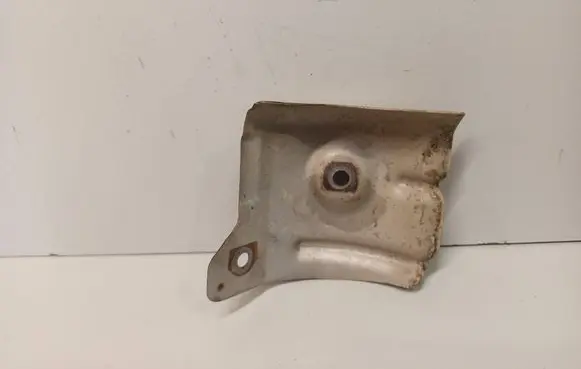 Isuzu D-Max Muffler mount bracket/holder 