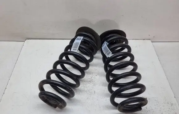 BMW X5 E53 Rear coil spring 6750352 33536750352