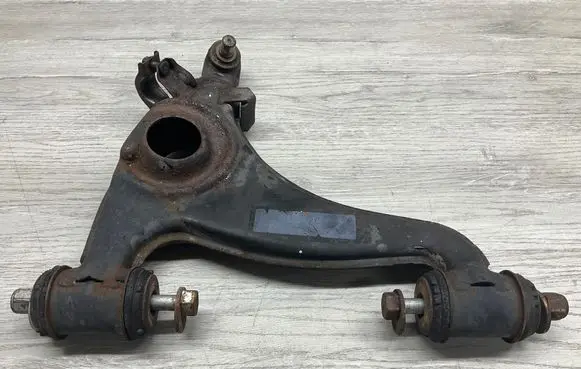 Mercedes-Benz SL AMG R129 Front lower control arm/wishbone A1243303107 1243303107
