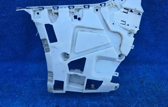 BMW 3 G20 G21 Rear bumper mounting bracket 8085491
