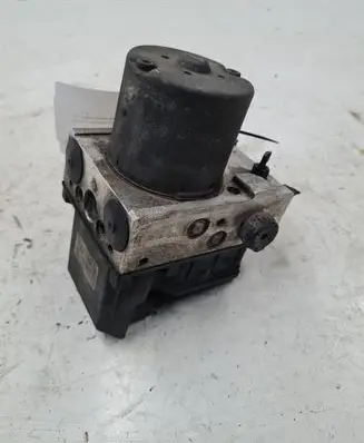 Audi A4 S4 B6 8E 8H ABS Pump