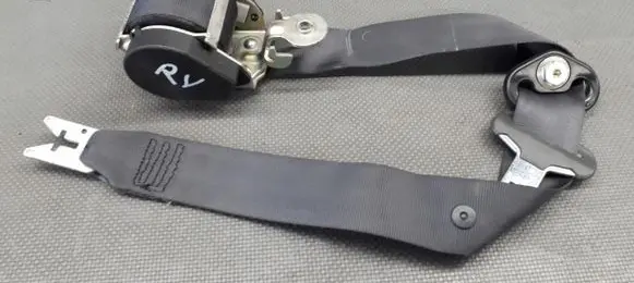 Renault Megane II Front seatbelt 699560