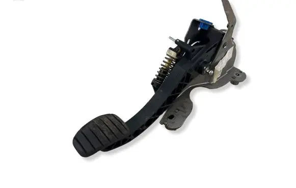 Renault Scenic III - Grand scenic III Clutch pedal 102046323