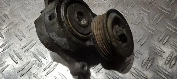 Mazda 3 I Generator/alternator belt tensioner