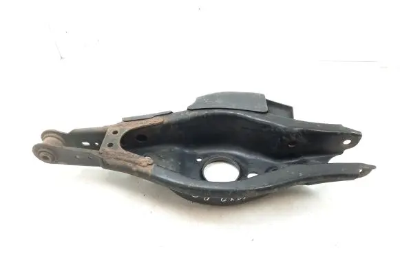 Rear control arm