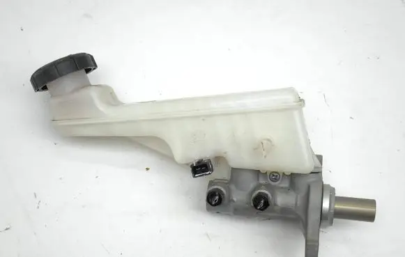 KIA Stonic Master brake cylinder