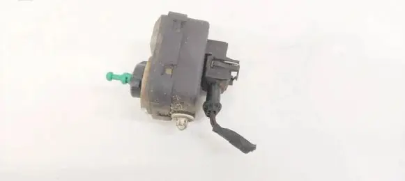Volvo S80 Headlight level adjustment motor 