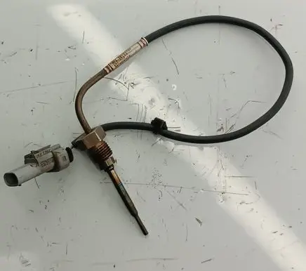 Opel Insignia B Exhaust gas temperature sensor 55494701 9135452