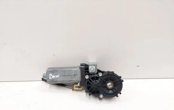 BMW 7 E65 E66 Seat adjustment motor 8316668 0390201972