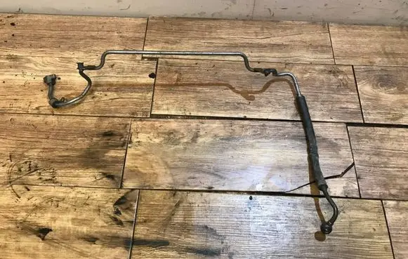 Power steering hose/pipe/line