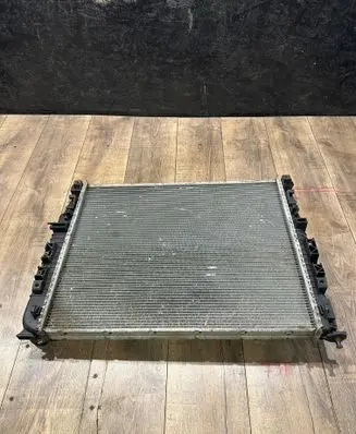 Mercedes-Benz GL X164 Coolant radiator A2515001304 082910M2